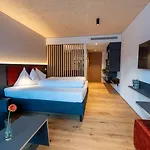 Alpstadt Lifestyle Блуденц