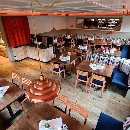 Alpstadt Lifestyle Hotel 3*